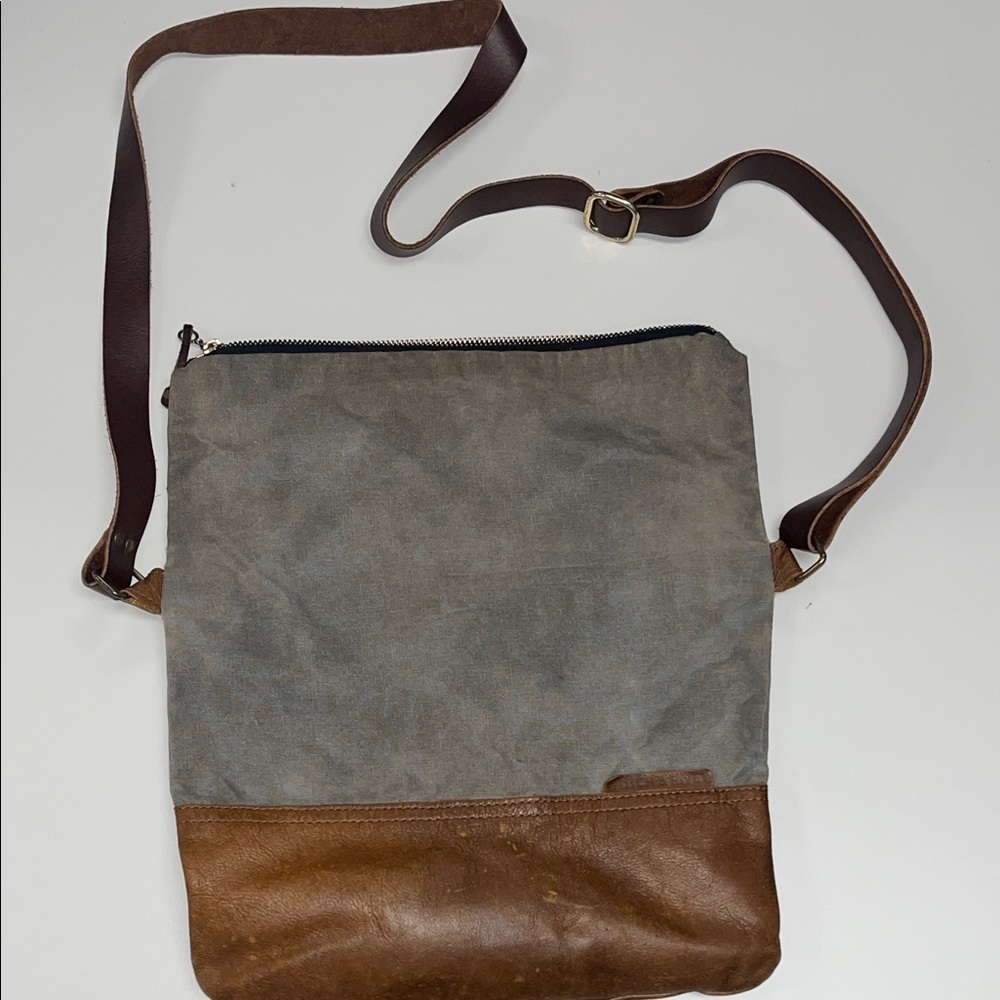 Stitch & Rivet Gray and Brown Crossbody Bag